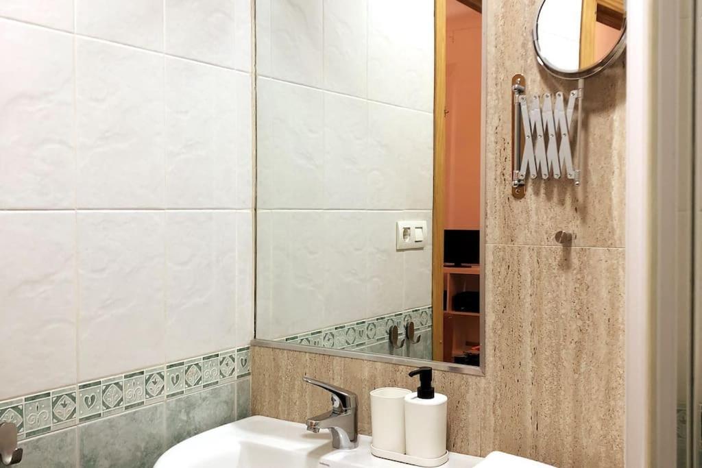 Apartamento Zacatin Centro Apartment Granada Exterior photo